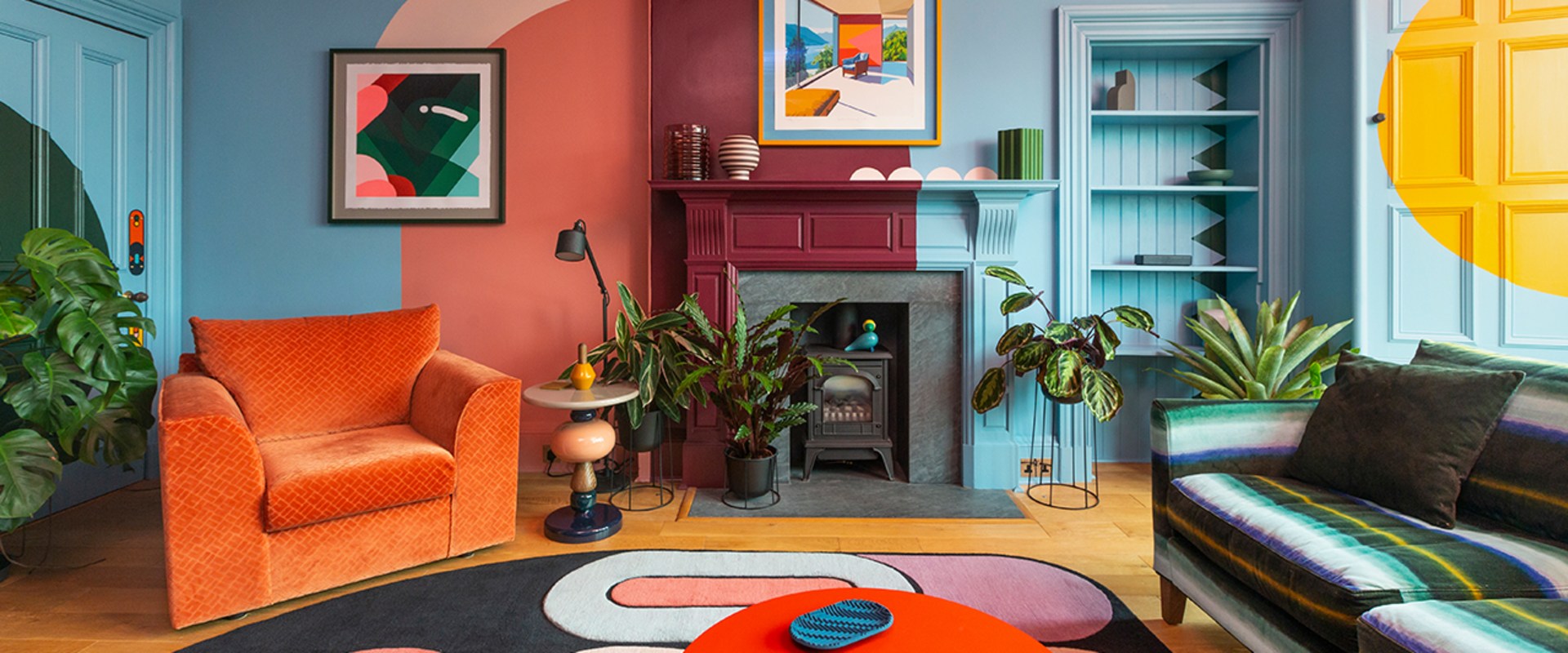 What are some tips for decorating a house with bold colors?